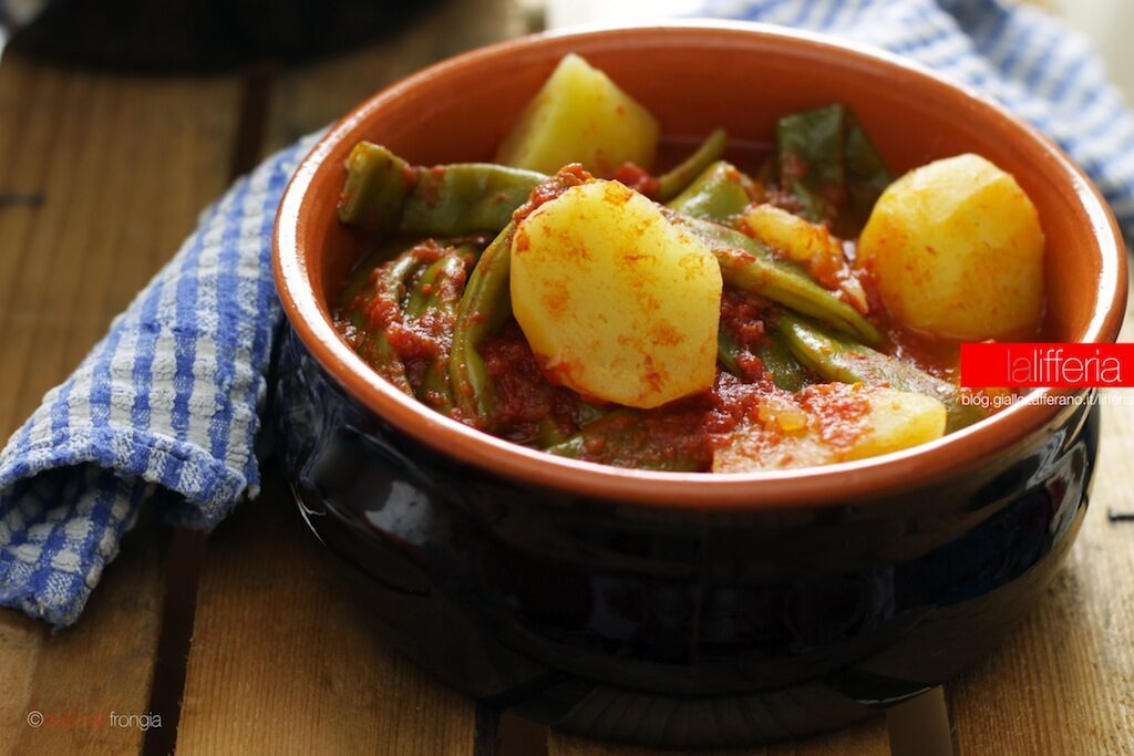Taccole e patate in umido, ricetta vegana