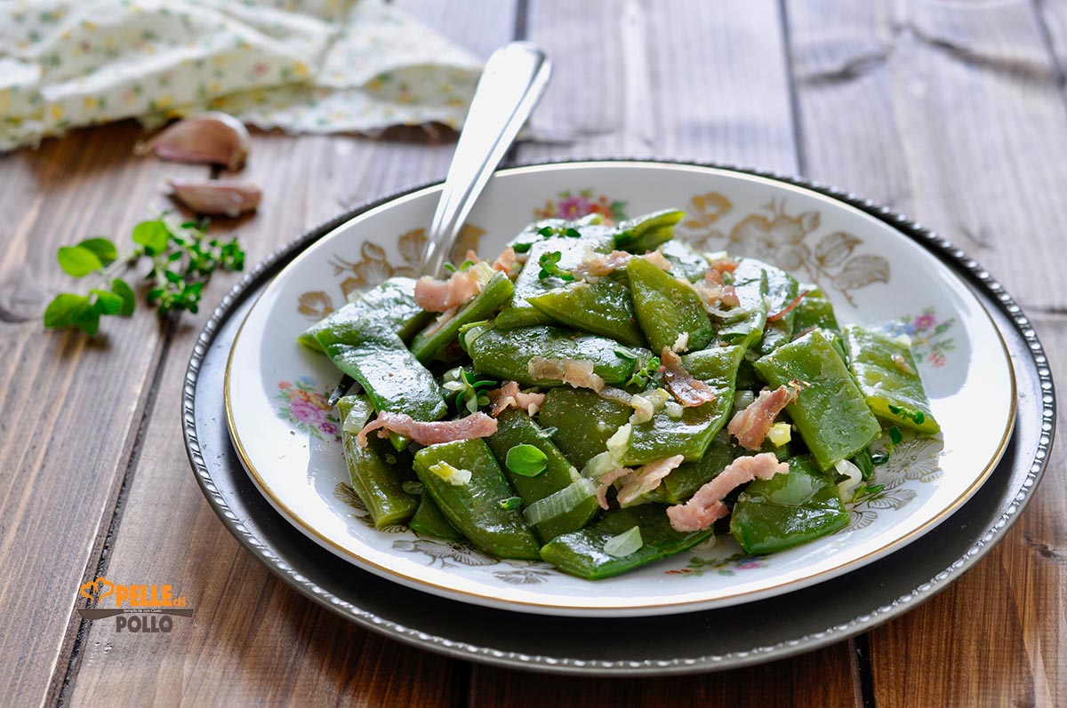 Taccole in padella con speck