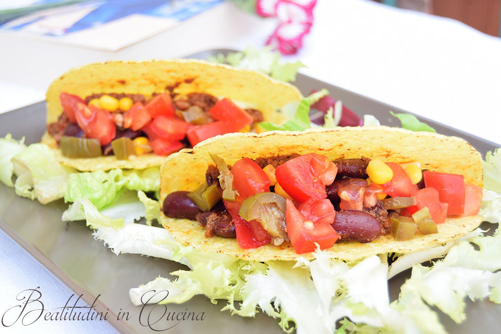 Tacos con carne e fagioli rossi