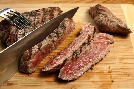 Tagliata ai funghi porcini con polenta