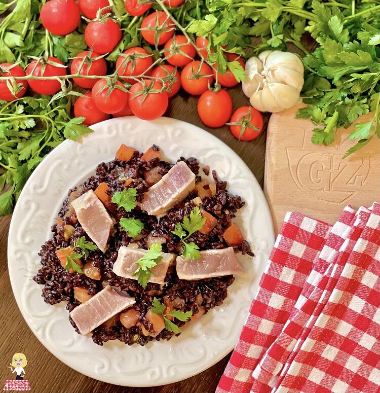 Tagliata di tonno e riso venere