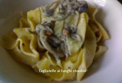 Tagliatelle ai funghi chiodini