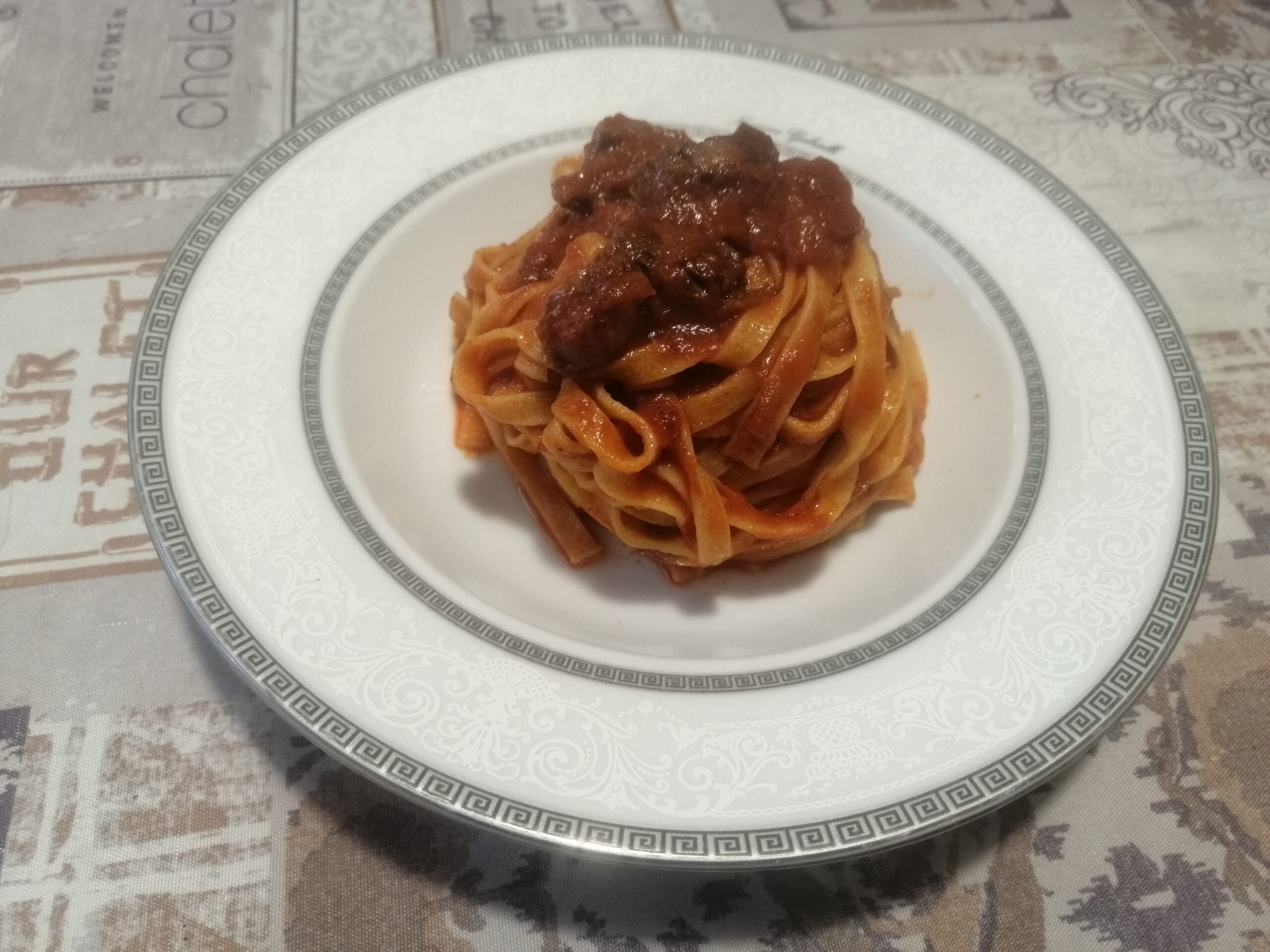 Tagliatelle al sugo di castrato