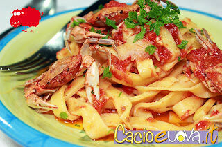 Tagliatelle al sugo di granchio