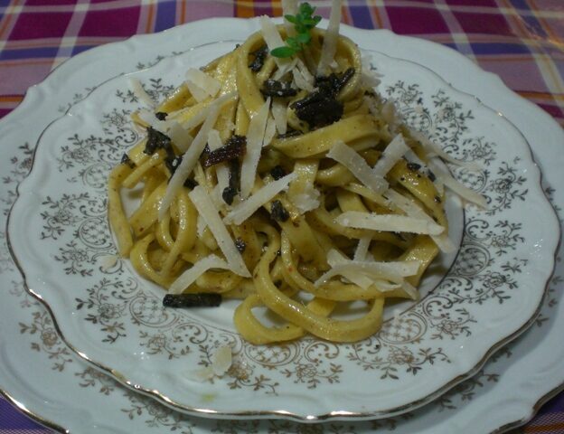 Tagliatelle al tartufo nero