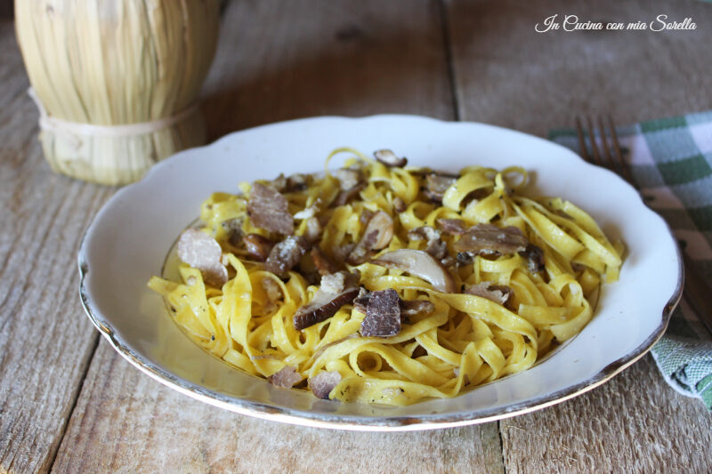Tagliatelle alla norcina – ricetta umbra
