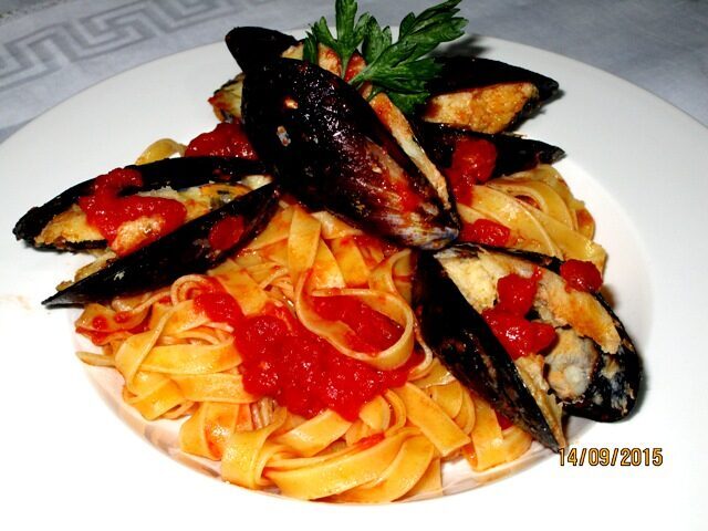 Tagliatelle all'uovo con le cozze
