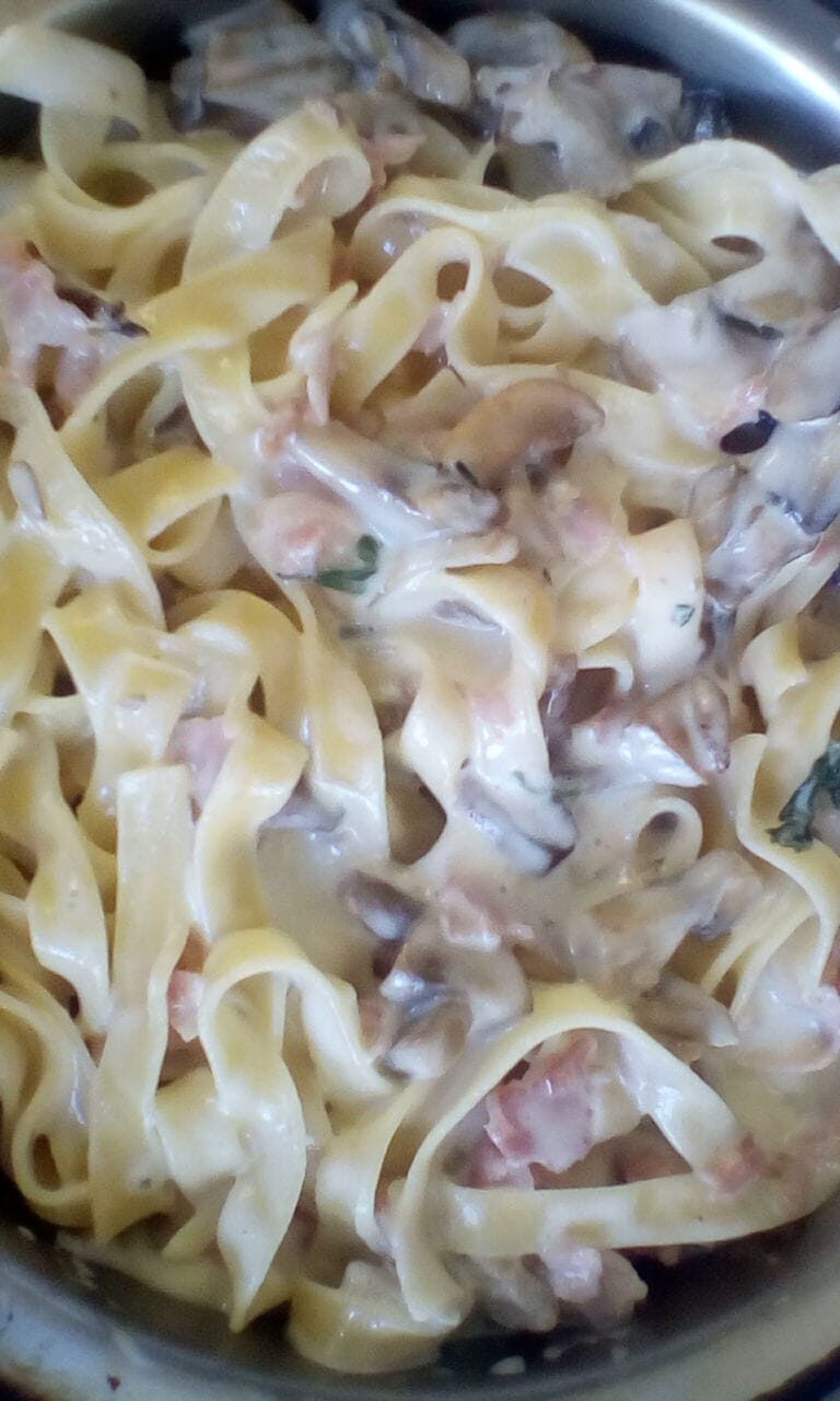 Tagliatelle all’uovo funghi e besciamella