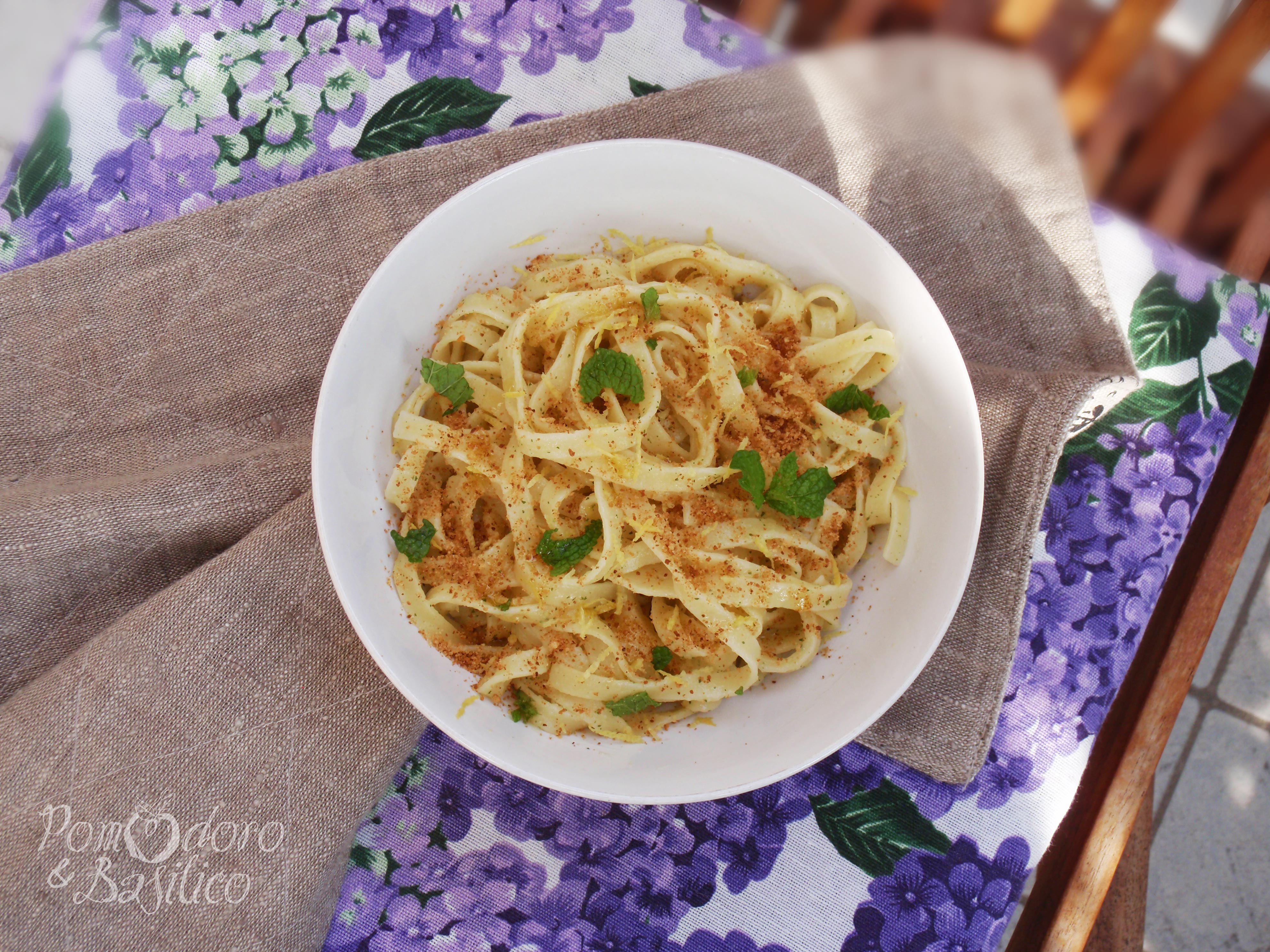 Tagliatelle con crema di menta e limone