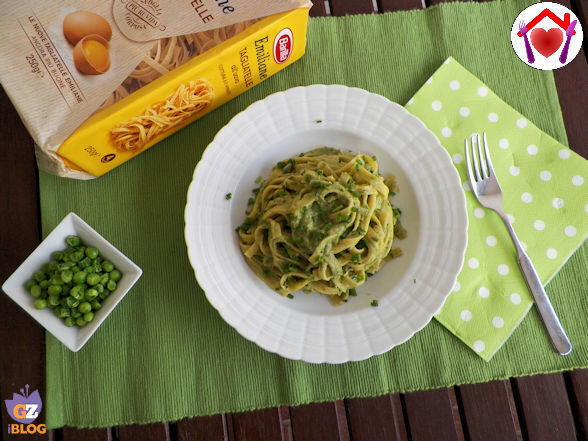Tagliatelle con pesto verde di primavera