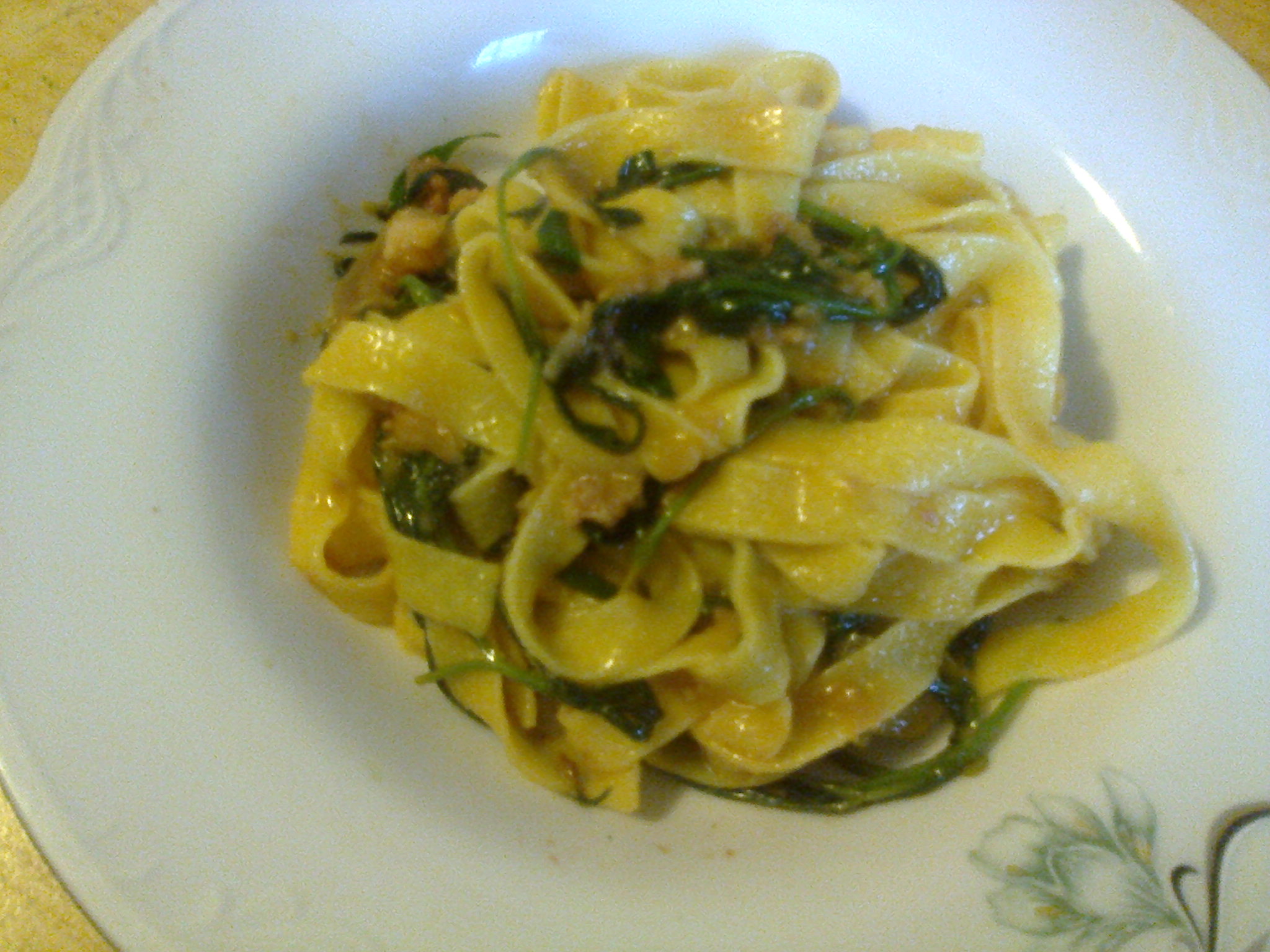 Tagliatelle con sugo agli stridoli