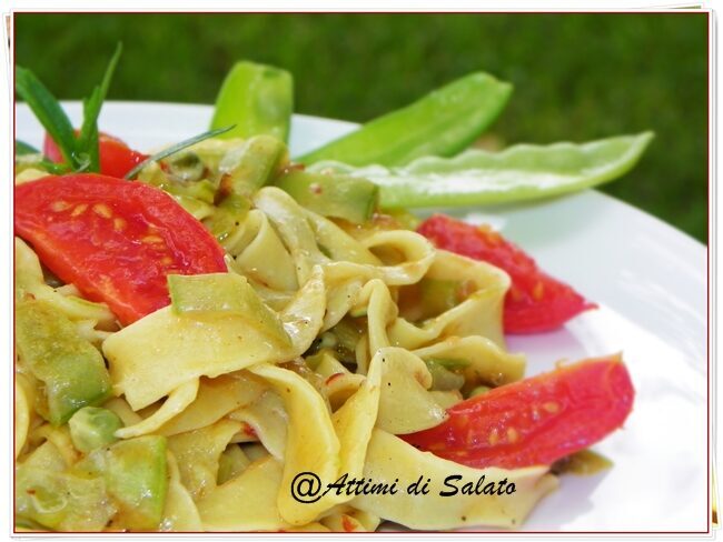Tagliatelle con taccole e ‘nduja