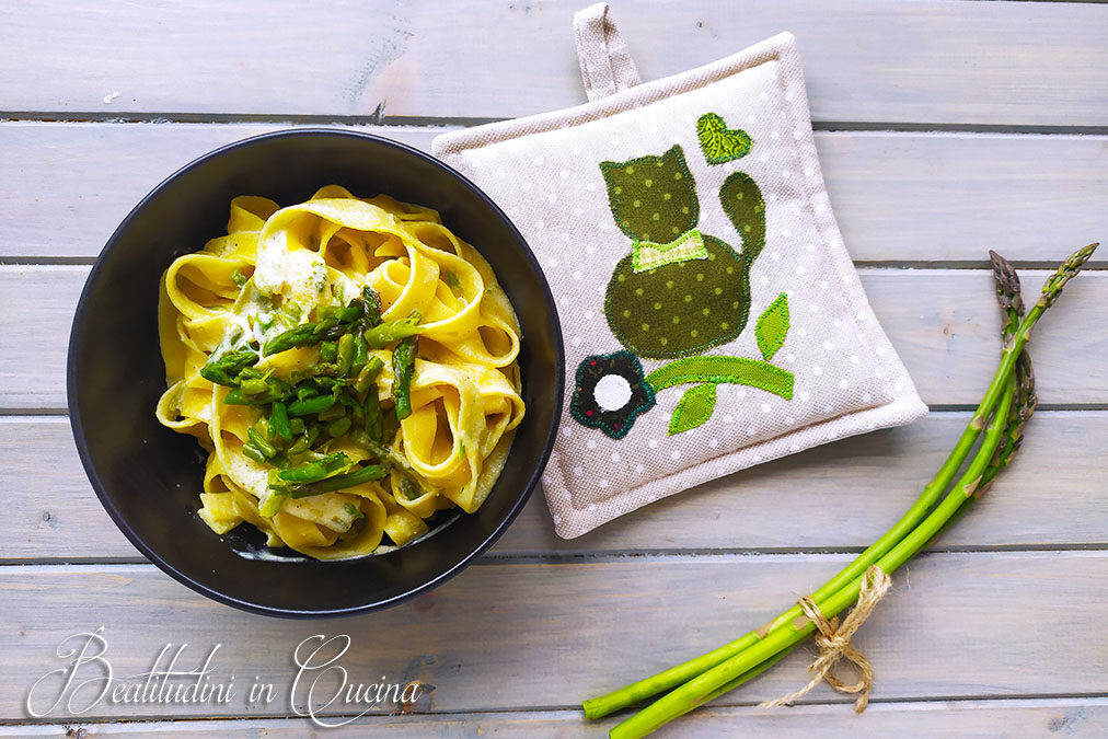 Tagliatelle cremose agli asparagi selvatici