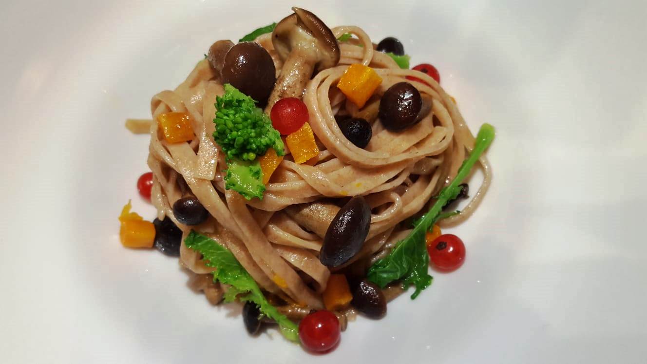 Tagliatelle di farro con zucca e chiodi di garofano