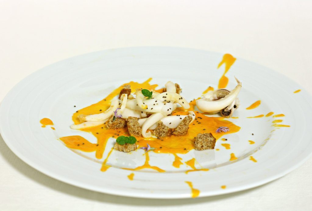 Tagliatelle di seppia alla crema di zucca e chia