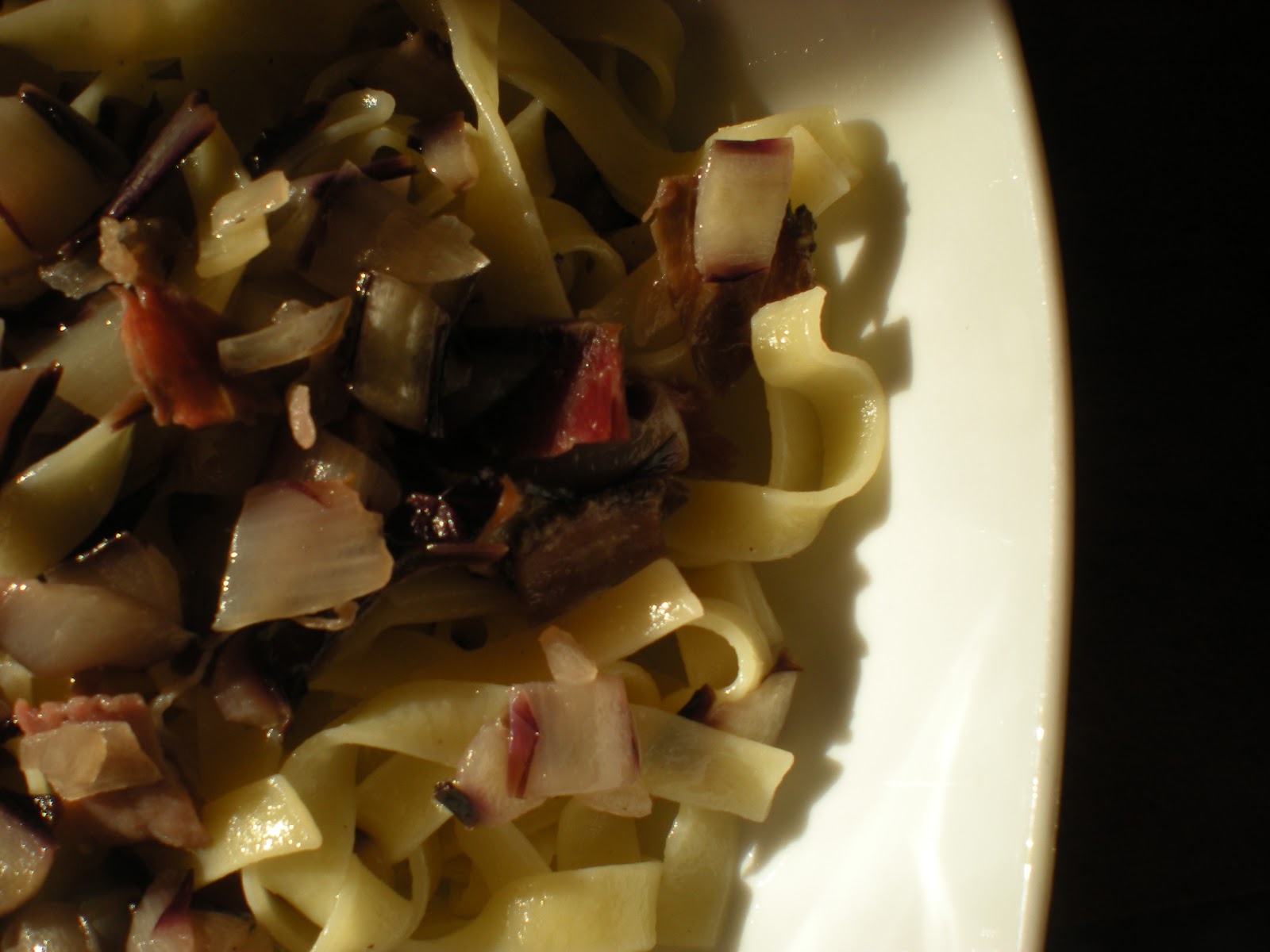 Tagliatelle radicchio e speck