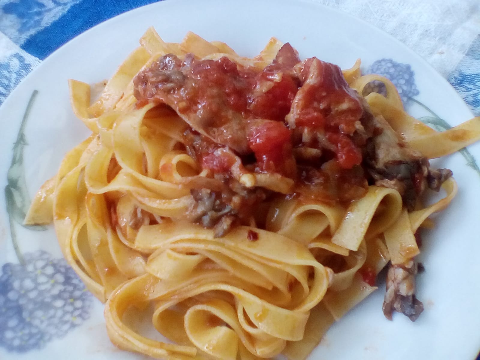Tagliatelle speck e funghi