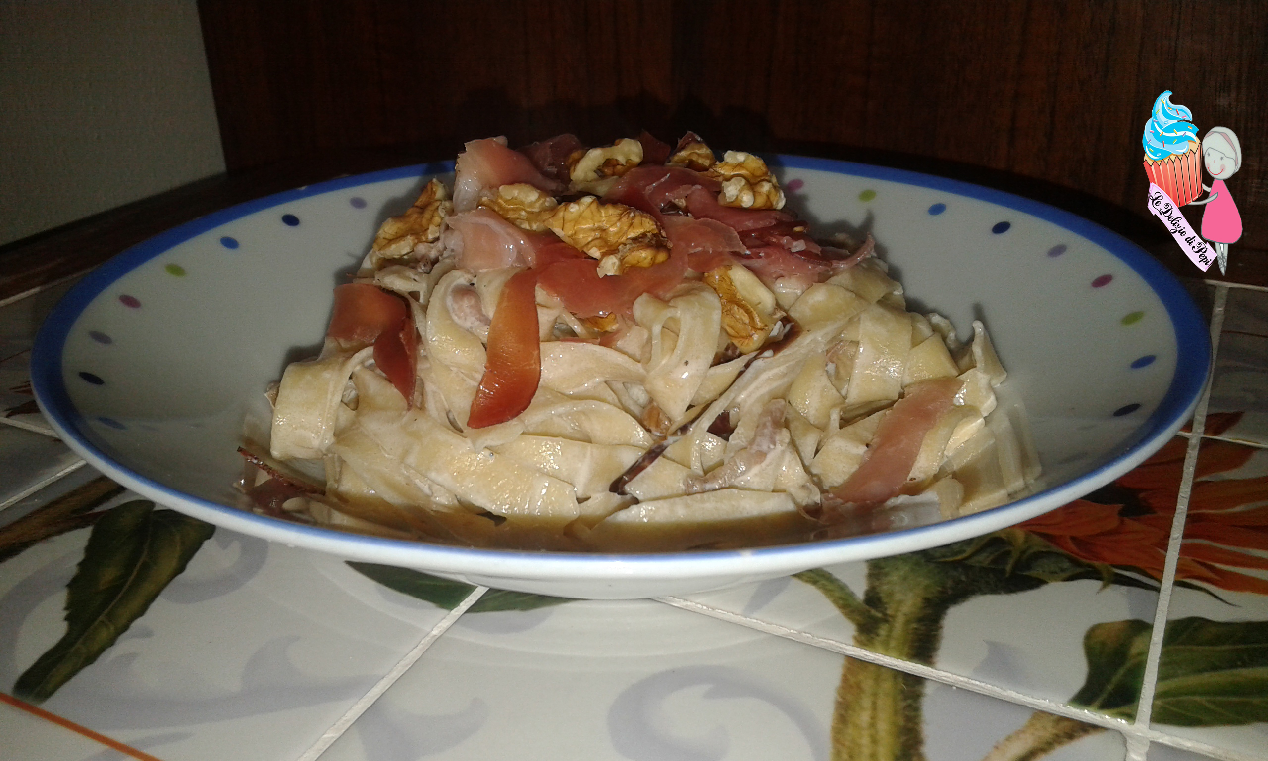 Tagliatelle speck radicchio e noci