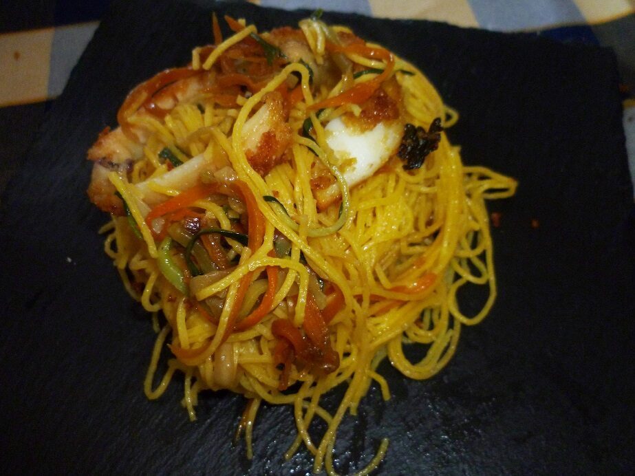 Taglierini all’uovo con seppia in salsa di soia