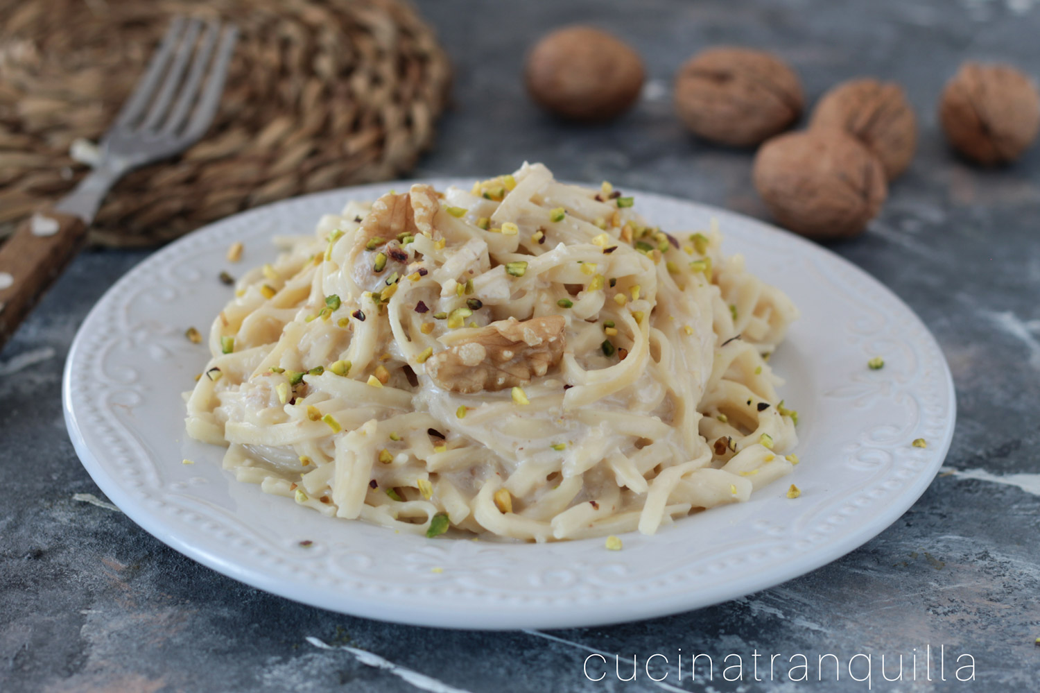 Tagliolini con crema alle noci