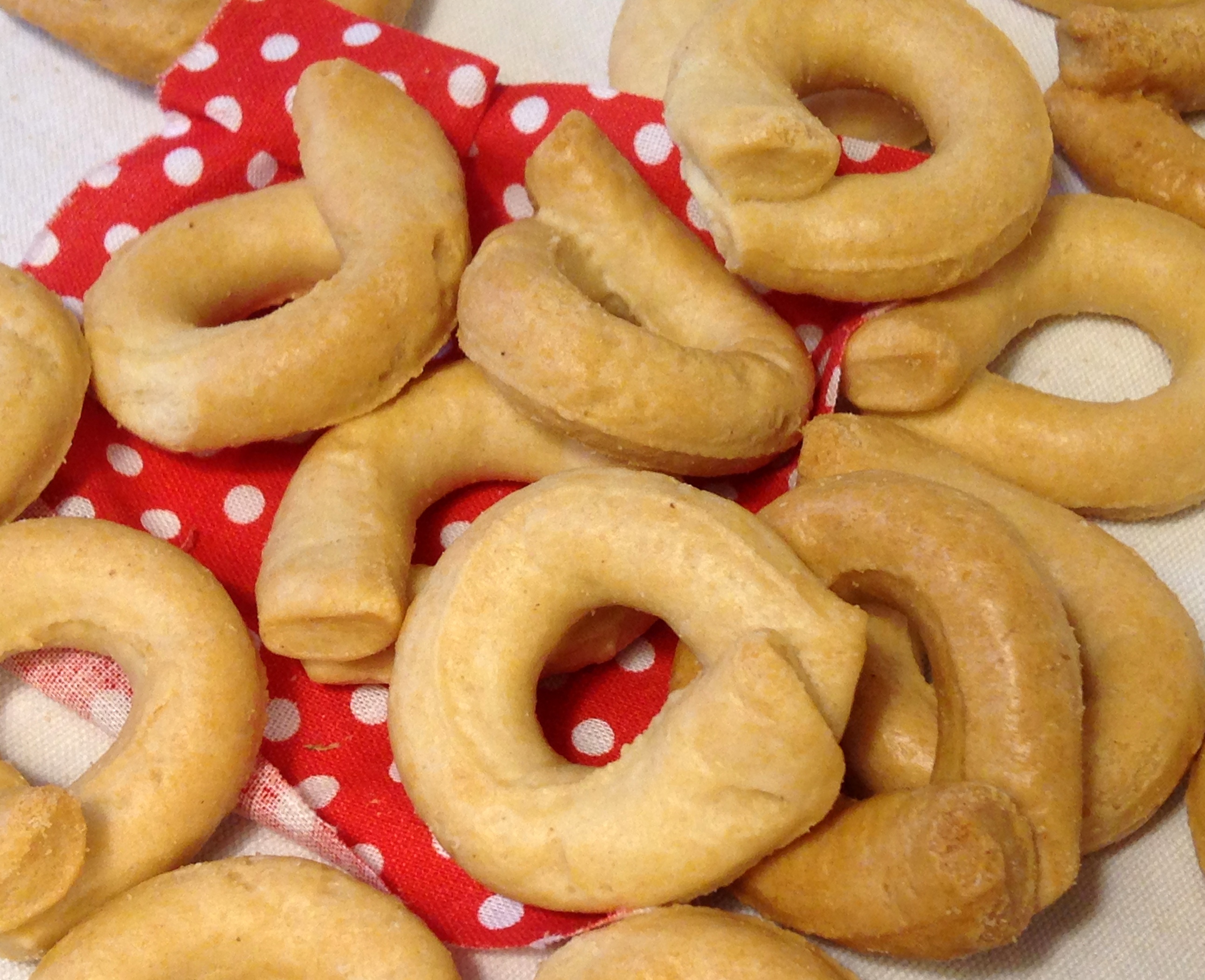 Taralli al pecorino