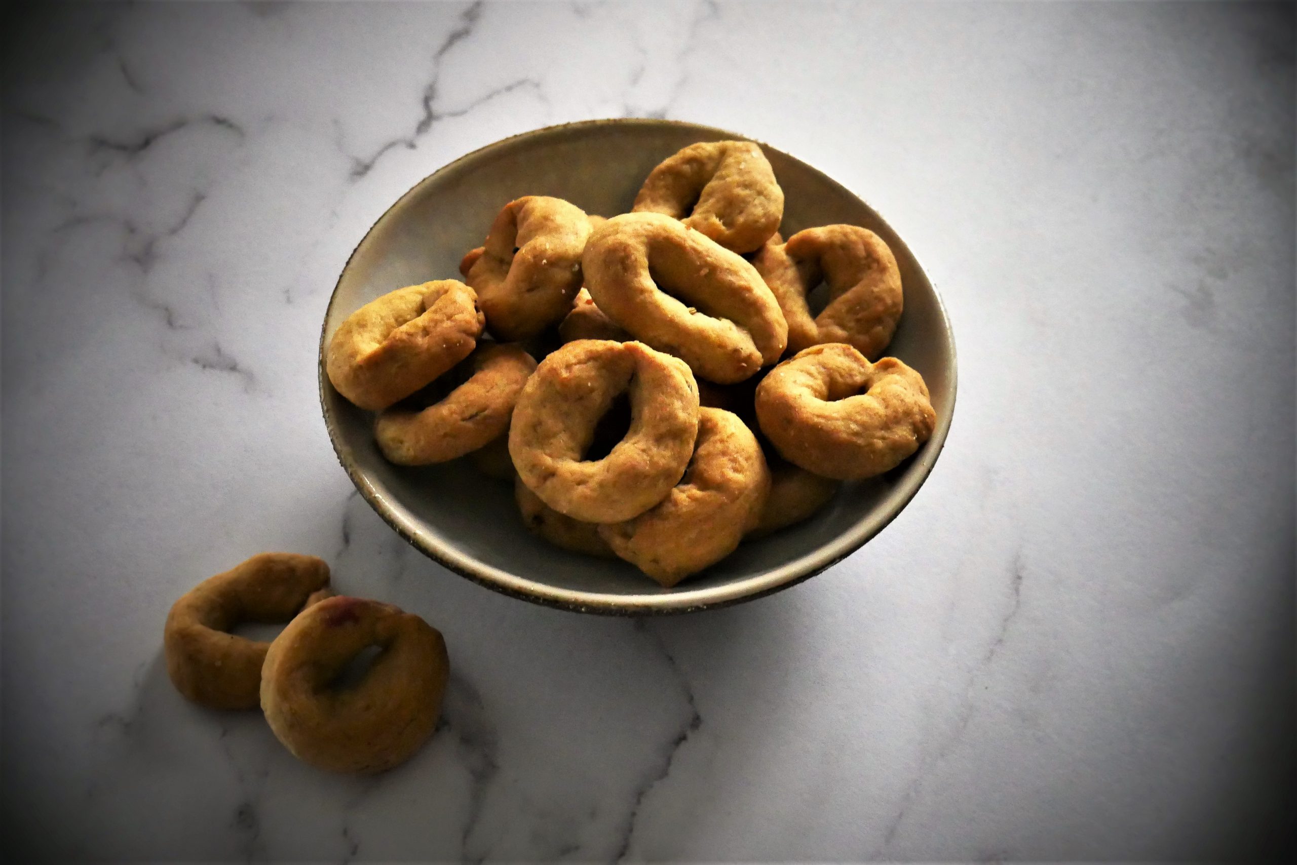 Taralli con semi di finocchio | ricetta veloce