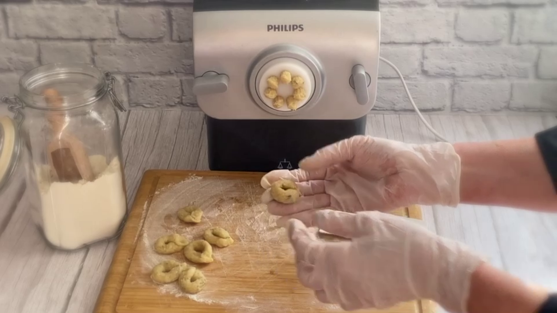 Taralli pugliesi con pasta maker