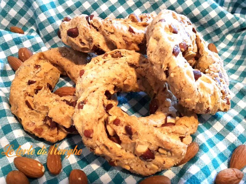 Taralli salati napoletani ricetta facile