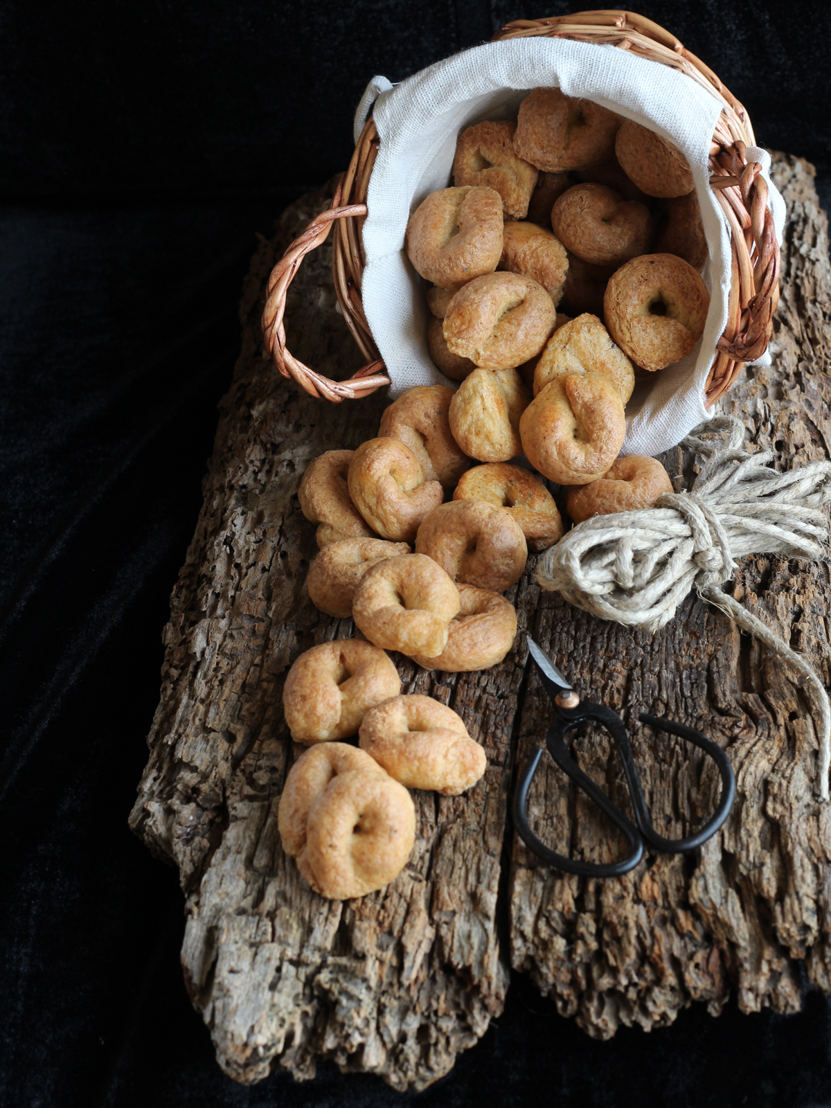 Tarallini al parmigiano di francesca carloni
