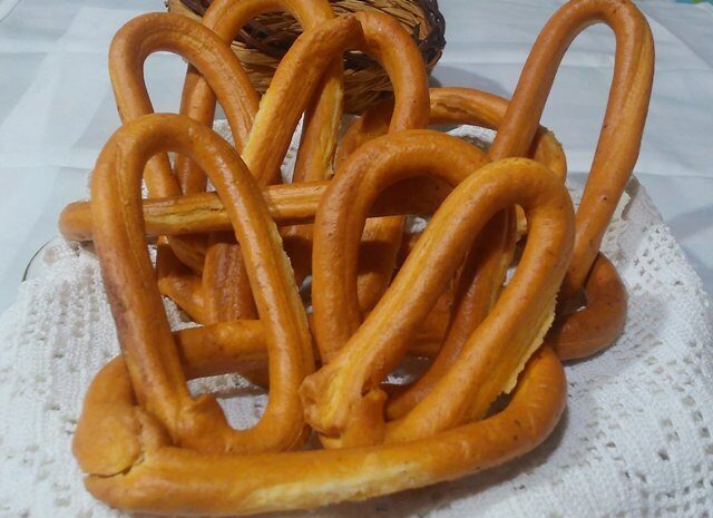 Tarallini apricenesi al vino bianco al gusto pizza