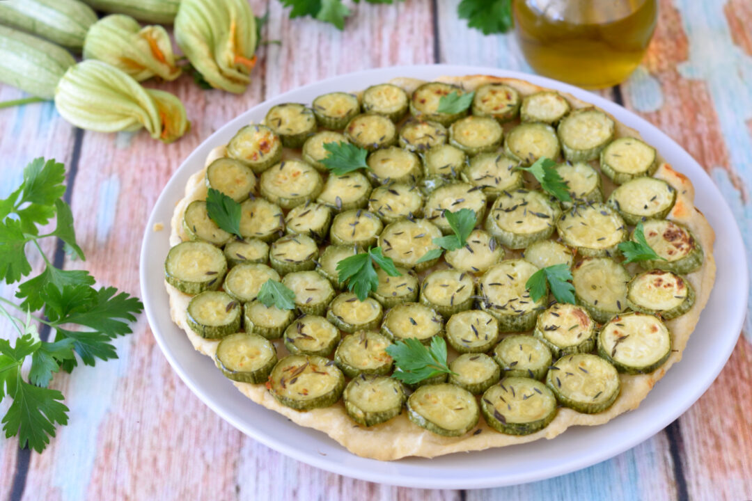 Tarte tatin salata di zucchine (con brisée all’olio evo)