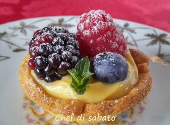 Tartellette ai frutti di bosco