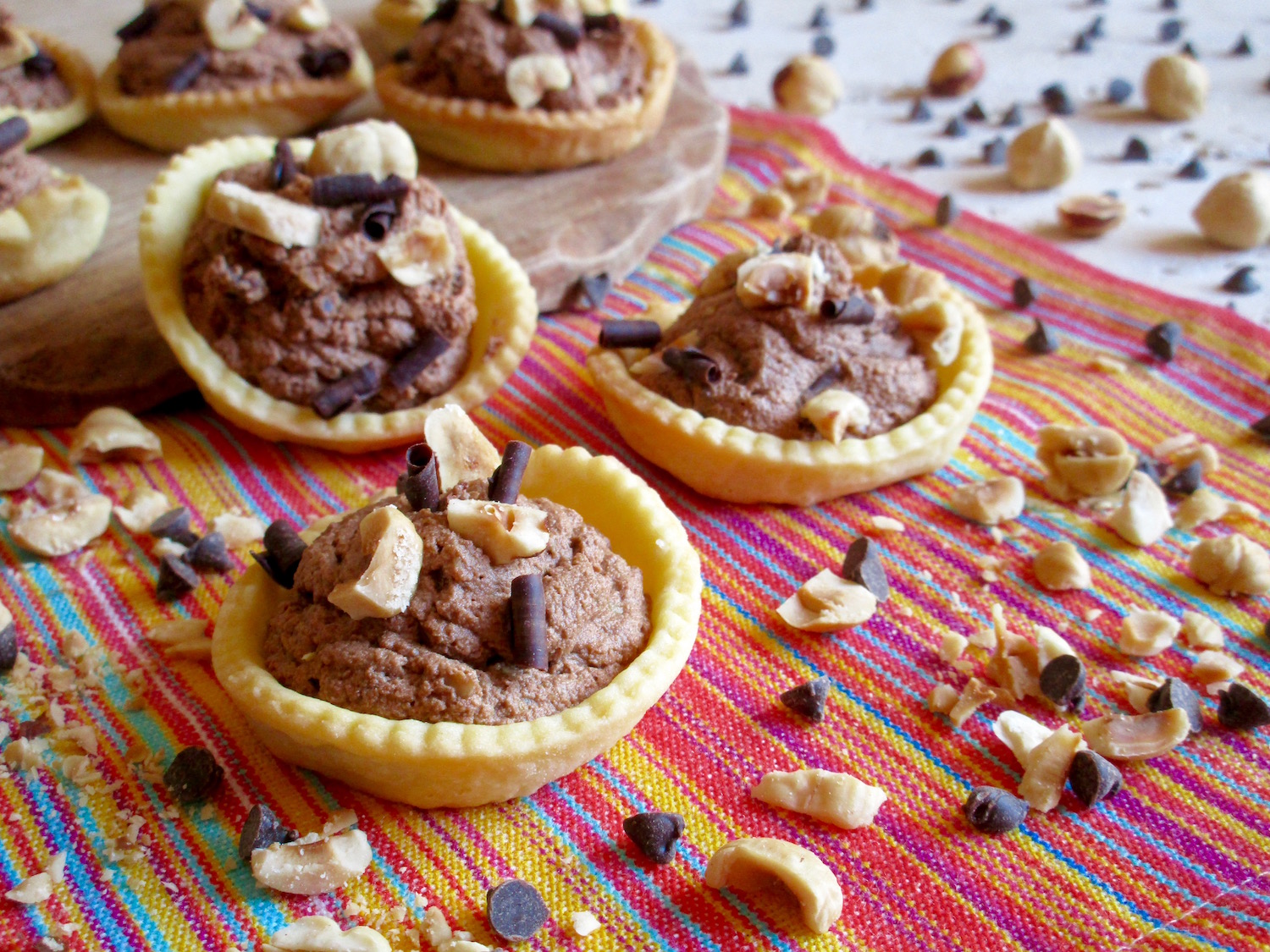 Tartellette al cioccolato e nocciole, ricetta facile