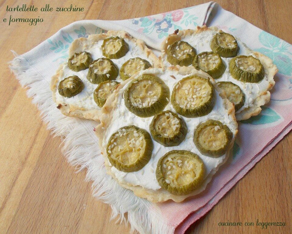 Tartellette alle zucchine e formaggio