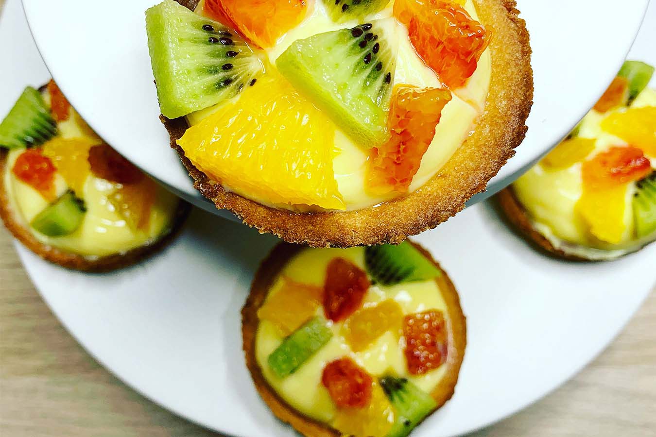 Tartellette di frutta e crema pasticcera