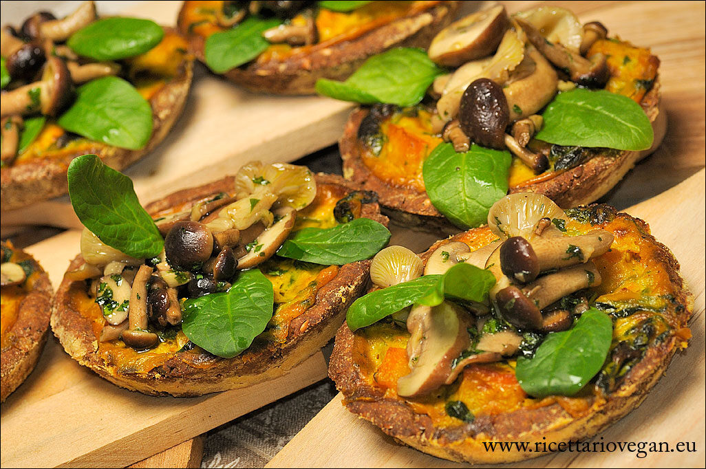 Tartellette senza glutine con porri,funghi,zucca e spinaci