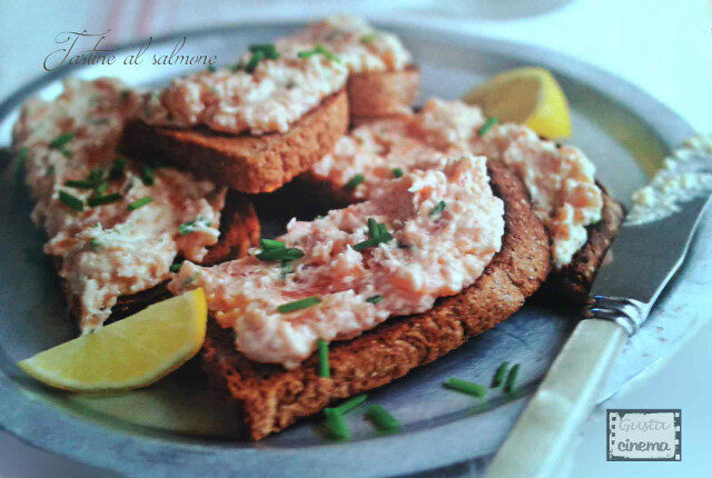 Tartine al salmone