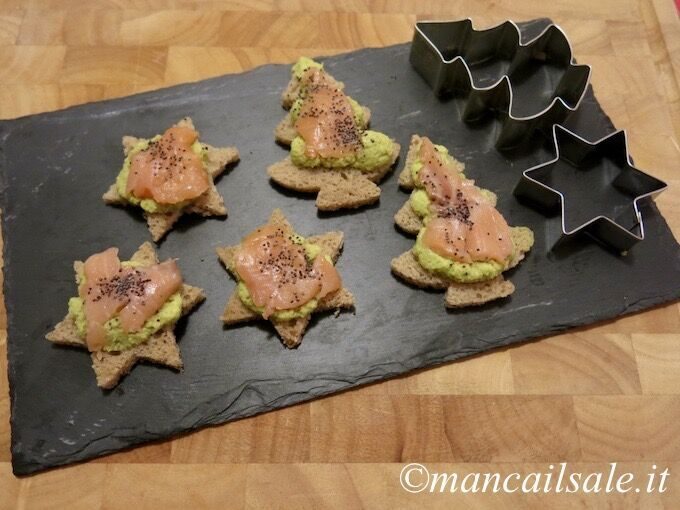 Tartinetta salmone e avocado