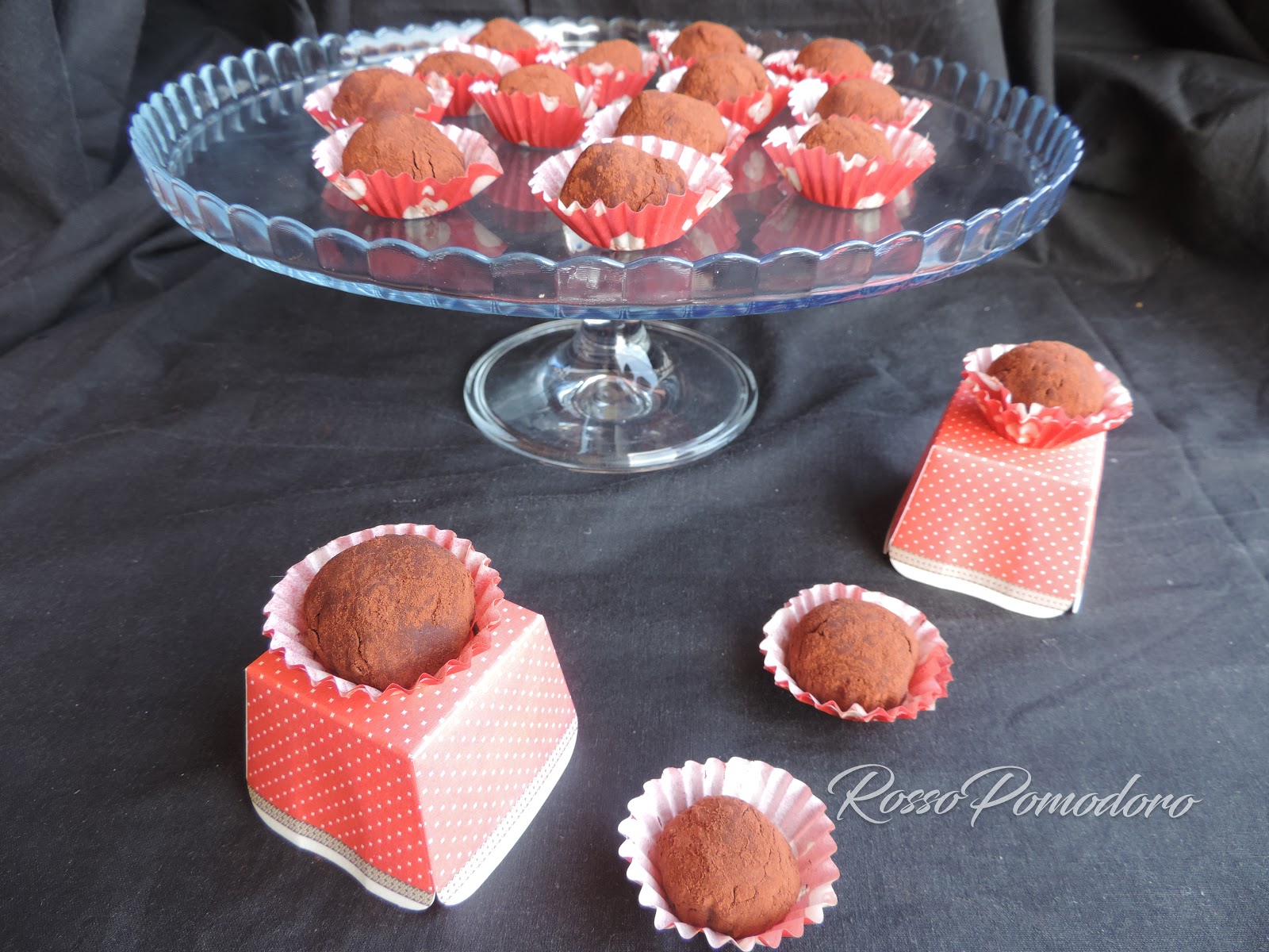 Tartufi al cacao amaro crema di marroni e panna