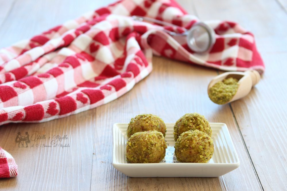 Tartufi al pistacchio