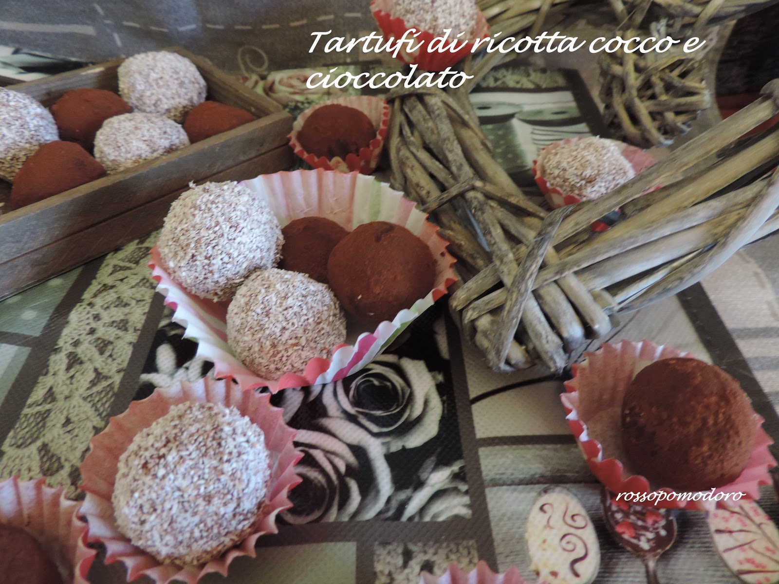 Tartufi di ricotta cocco e cioccolato