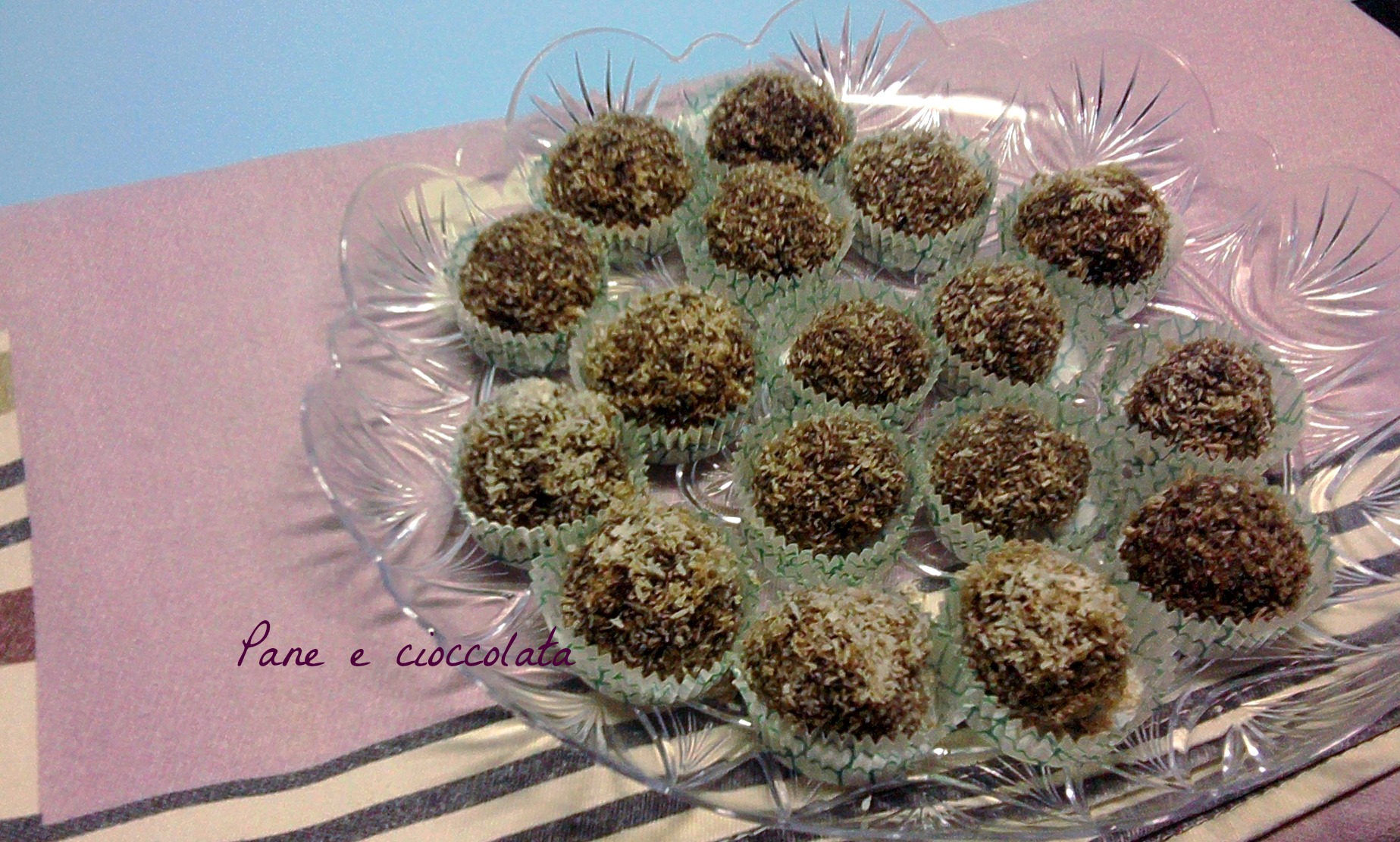 Tartufini cioccolata e cocco