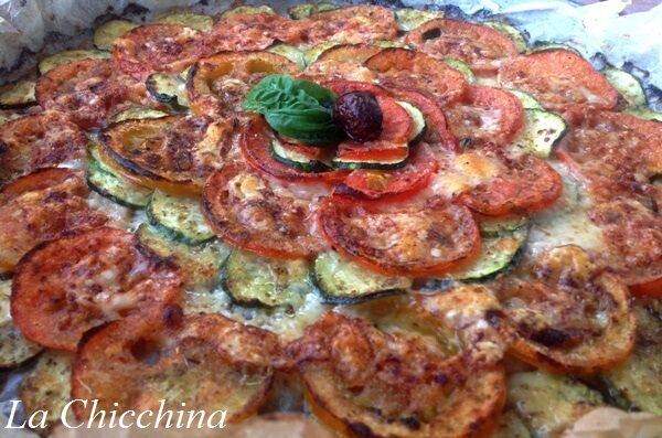 Teglia di pomodori zucchine e parmigiano gratinate