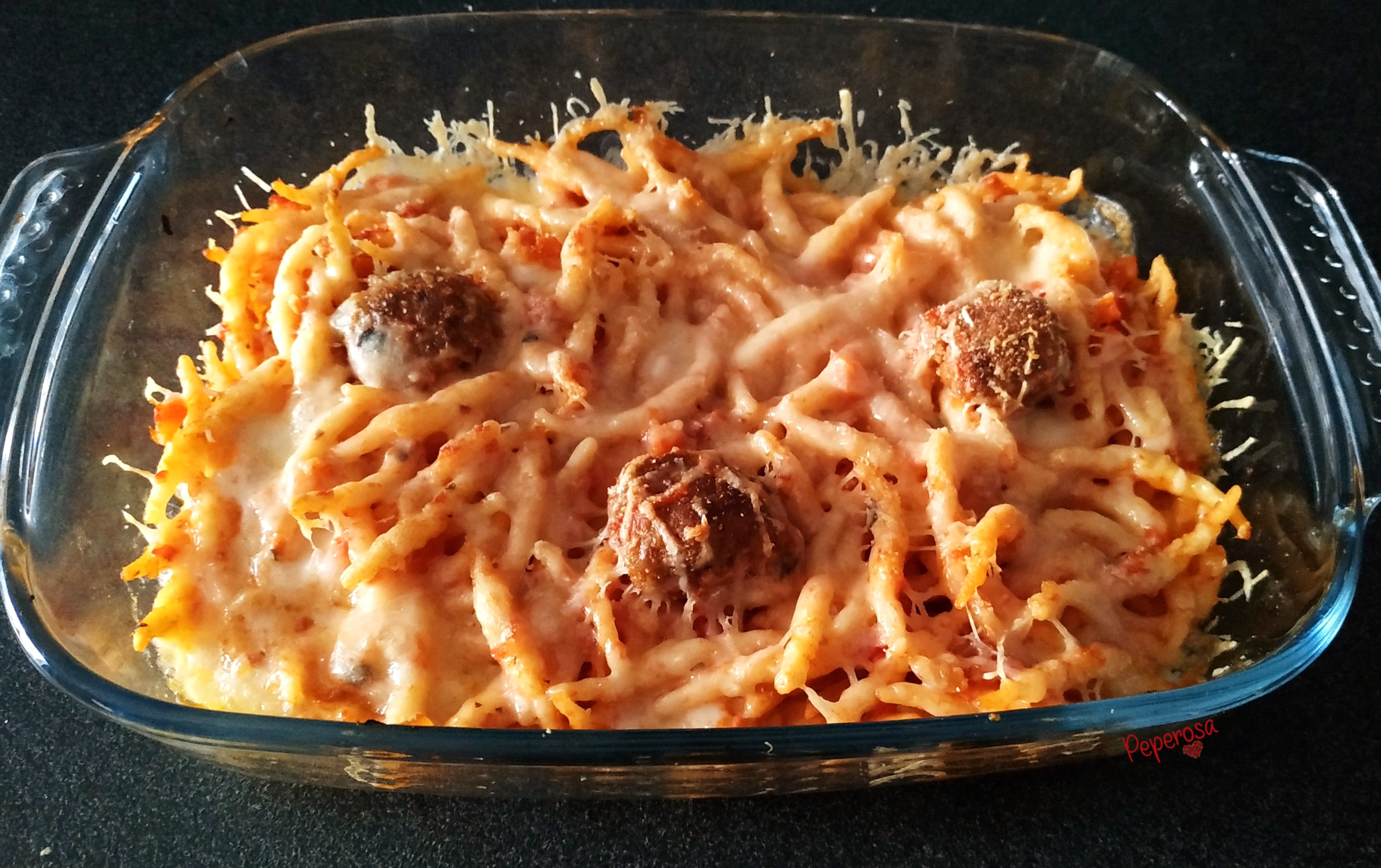 Teglia di trofie al sugo con le polpette