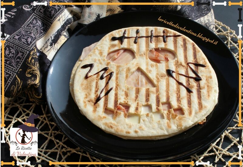 Teschio-piadina, idea per la festa di Halloween