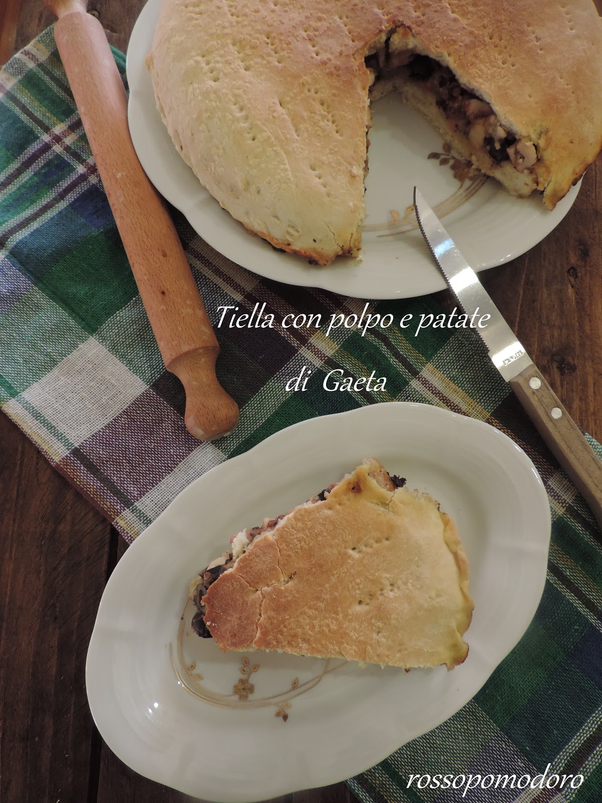Tiella con polpo e patate di gaeta