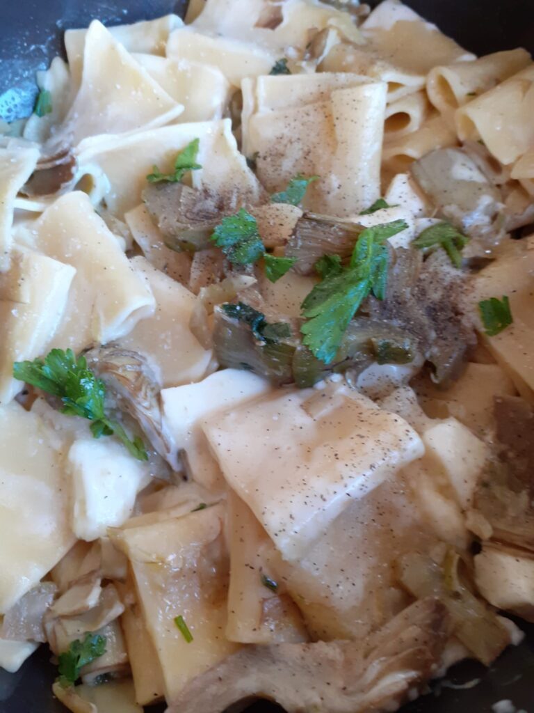 Timballo di paccheri e carciofi