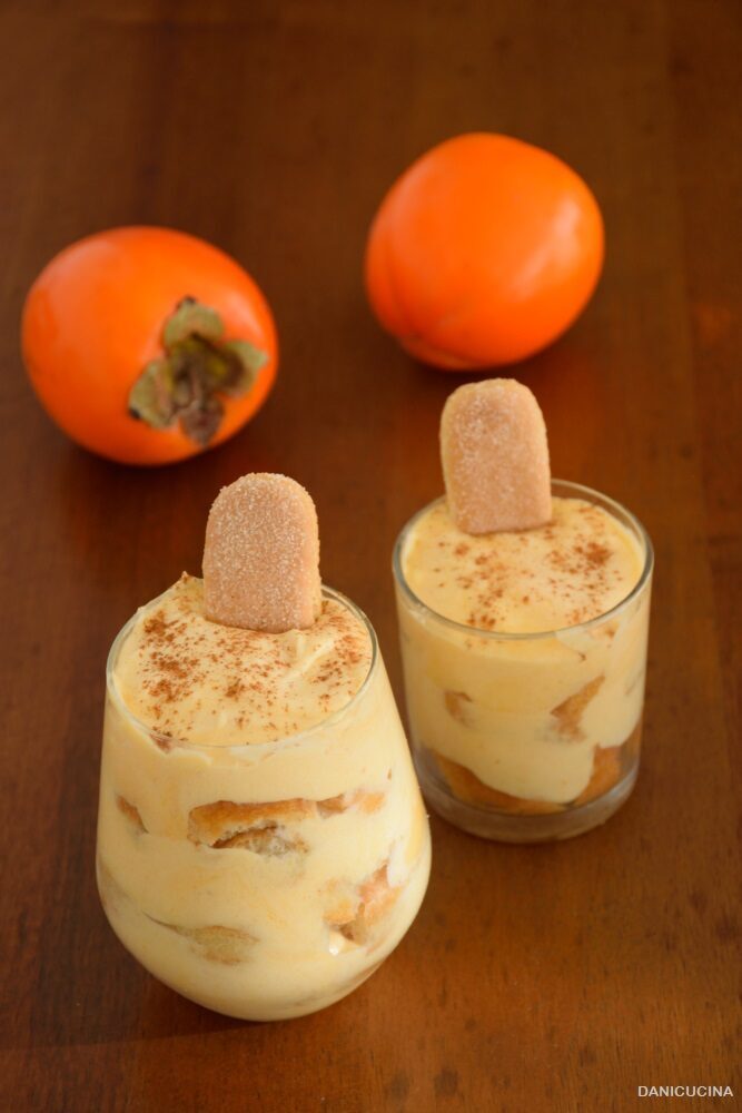 Tiramisù ai cachi al profumo di cannella