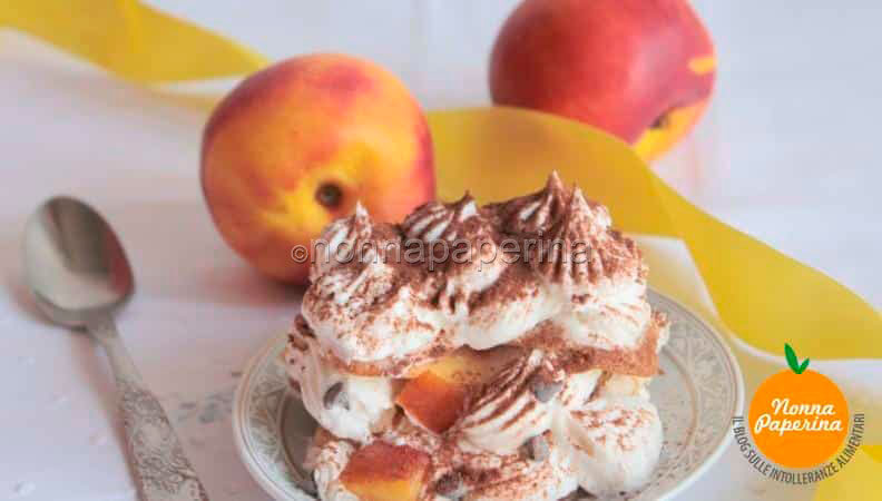 Tiramisù al cioccolato e pesca senza glutine