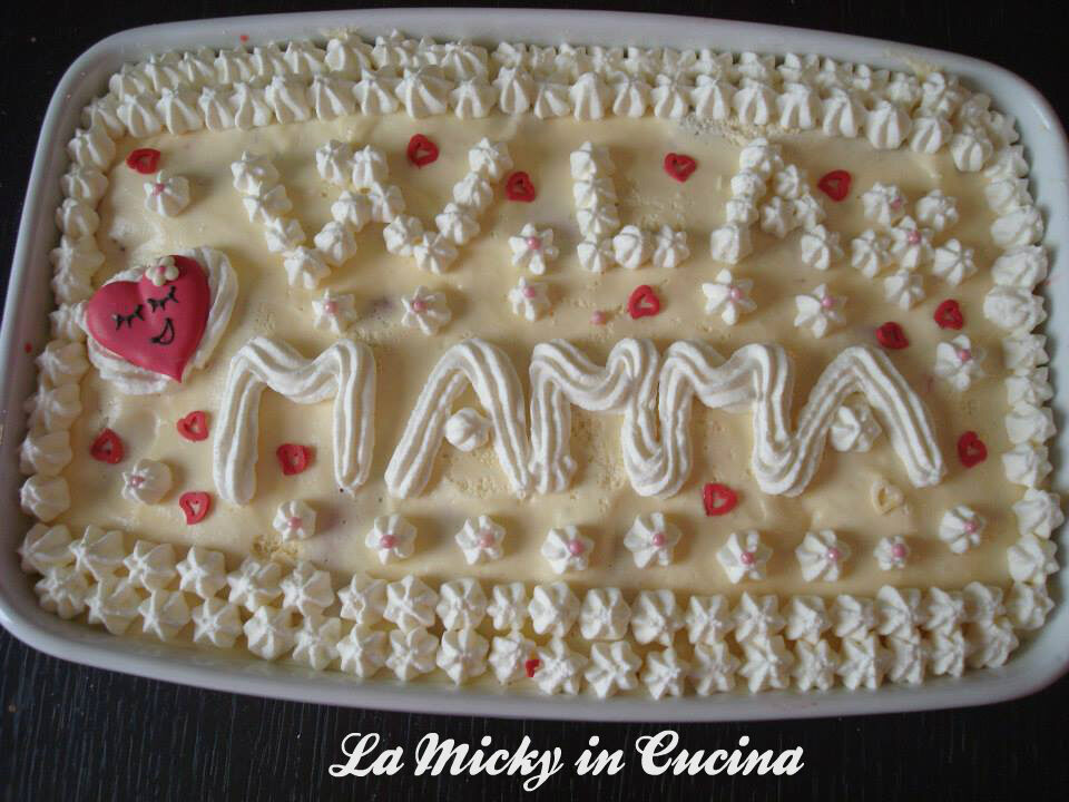 Tiramisù alle fragole – per la festa della mamma